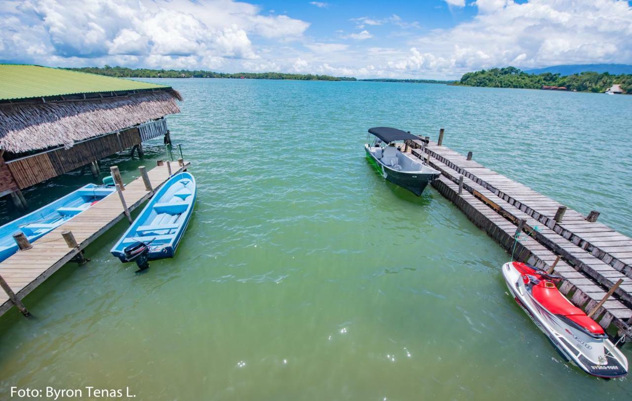 Hotel Linda Vista à Rio Dulce Town Extérieur photo