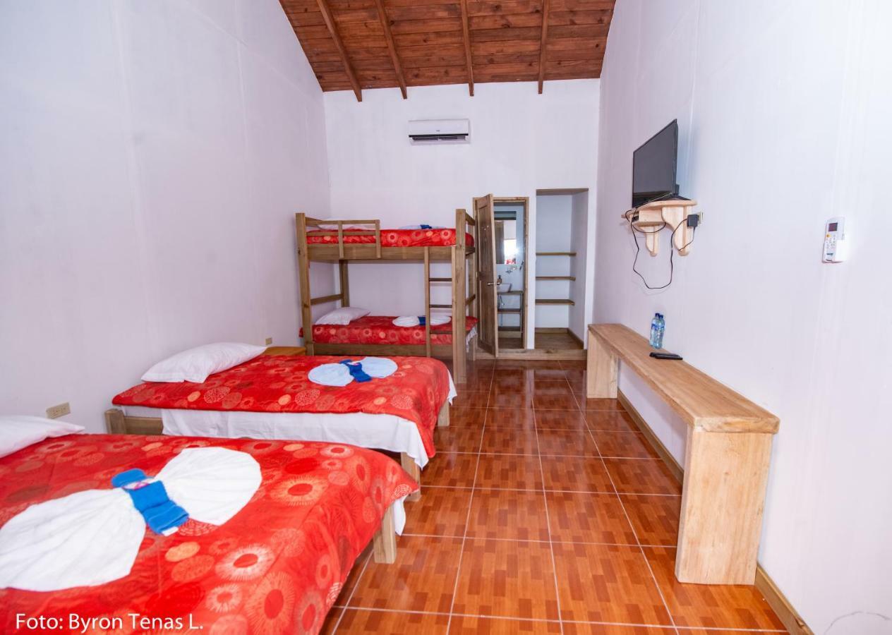 Hotel Linda Vista à Rio Dulce Town Extérieur photo